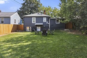 Cozy Montana Retreat w/ Fire Pit & Mountain Views!