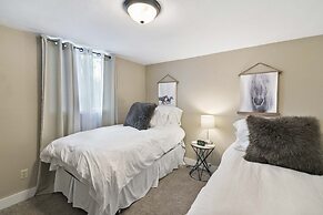 Cozy Montana Retreat w/ Fire Pit & Mountain Views!