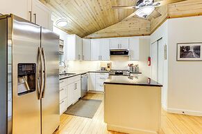 'creekside Hideaway' w/ Fire Pit + Creek Access!