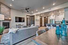 Luxe Canyons Ski Resort Condo - Walk to Ski Lift!
