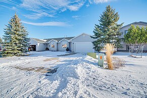Red Lodge Townhome w/ Hot Tub & Mountain Views!