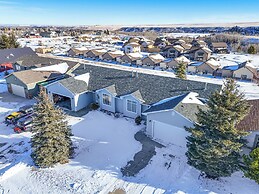 Red Lodge Townhome w/ Hot Tub & Mountain Views!