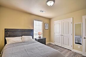 Amarillo Abode w/ Sunroom ~ 4 Mi to Downtown!