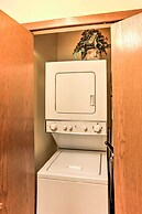 Waterfront Port Clinton Condo w/ Pool Access!