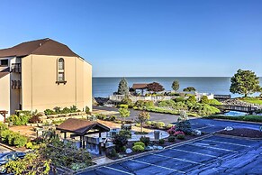 Waterfront Port Clinton Condo w/ Pool Access!