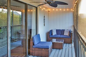 Indian Shores Townhome w/ Pool Access & Kayaks!