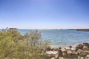 Waterfront Bass Island Retreat w/ Balcony + TV