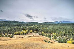 Mountain Views & Pool Access: Cle Elum Condo!