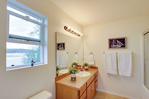 Waterfront Allyn Home With Fire Pit + 2 Kayaks!