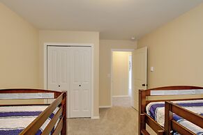 Waterfront Allyn Home With Fire Pit + 2 Kayaks!