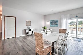 Dog-friendly Canalfront Condo in Ocean Shores