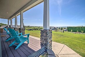Remarkable Yakima Getaway w/ Pool & Hot Tub!