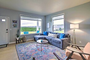 Remarkable Yakima Getaway w/ Pool & Hot Tub!