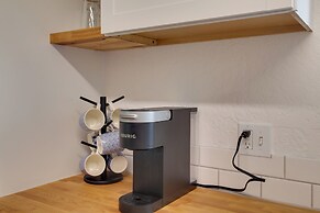 Cozy Coeur D'alene Getaway w/ Fire Pit, Near Dtwn