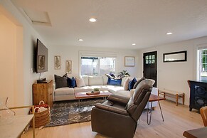 Cozy Coeur D'alene Getaway w/ Fire Pit, Near Dtwn