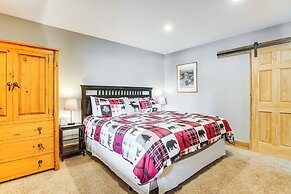 Cozy Mtn Condo: Walk to Quicksilver Lift & Dtwn!