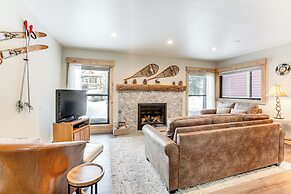 Cozy Mtn Condo: Walk to Quicksilver Lift & Dtwn!