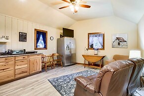 Lakehills Cabin With Fire Pit, Near Medina Lake!