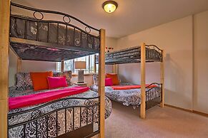 Idyllic Redmond Townhome w/ Furnished Deck!