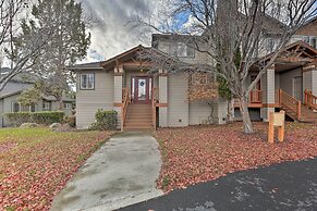 Idyllic Redmond Townhome w/ Furnished Deck!