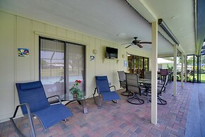 Lakewood Park Retreat on Fairway - 4 Mi to Beach!