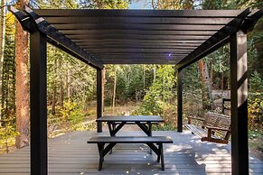 Tranquil Dumont Home w/ Creek & Mtn Views!