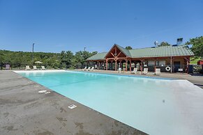 Branson West Retreat - 2 Mi to Silver Dollar City!