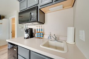 Branson West Retreat - 2 Mi to Silver Dollar City!