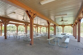 Branson West Retreat - 2 Mi to Silver Dollar City!