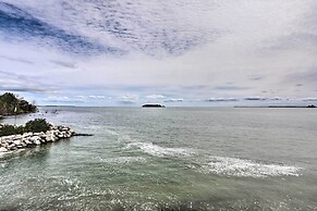 Middle Bass Condo w/ Balcony, Lake Erie Views