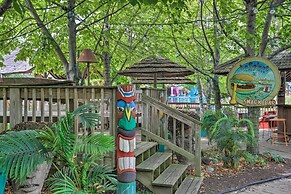 Middle Bass Condo w/ Balcony, Lake Erie Views