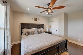 Beautiful Franklin Home w/ Bunkhouse & Hot Tub!