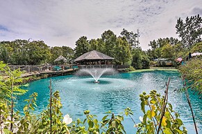 Resort-style Condo With Lake-view Balcony!