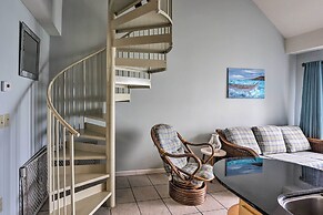 Resort-style Condo With Lake-view Balcony!