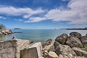 Cozy Lakefront Middle Bass Retreat w/ Balcony