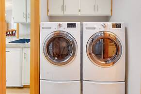 Port Angeles Abode w/ Yard & Guest House!