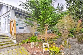 Port Angeles Abode w/ Yard & Guest House!
