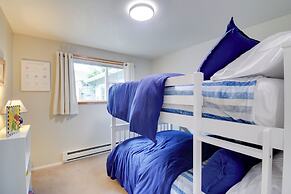 Port Angeles Abode w/ Yard & Guest House!