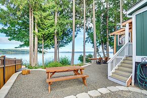 Fish, Crab & Clam: Waterfront Gem in Port Ludlow