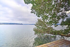 Fish, Crab & Clam: Waterfront Gem in Port Ludlow