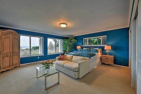 Airy Home Near Anacortes w/ San Juan de Fuca Views