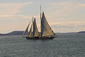Airy Home Near Anacortes w/ San Juan de Fuca Views