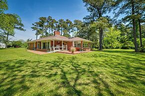 Fifties Beaufort Home w/ Patio, On Newport River!