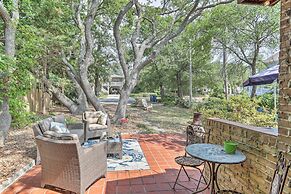 Walk to Ocean: North Myrtle Beach Townhome!