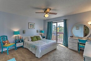 Walk to Ocean: North Myrtle Beach Townhome!