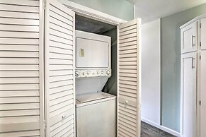 Walk to Ocean: North Myrtle Beach Townhome!