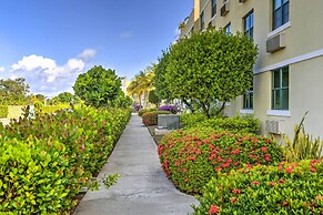 Tropical Puerto Rico Penthouse: Waterpark On-site!