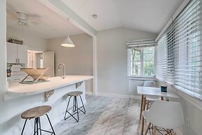 Chic Ocala Home w/ Yard ~ 1 Mi to Dtwn Square