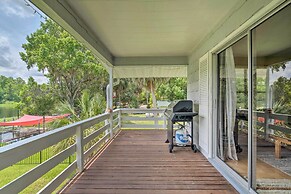 Docks + Balcony: Peaceful River Abode in Dunnellon