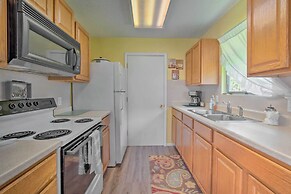 Docks + Balcony: Peaceful River Abode in Dunnellon